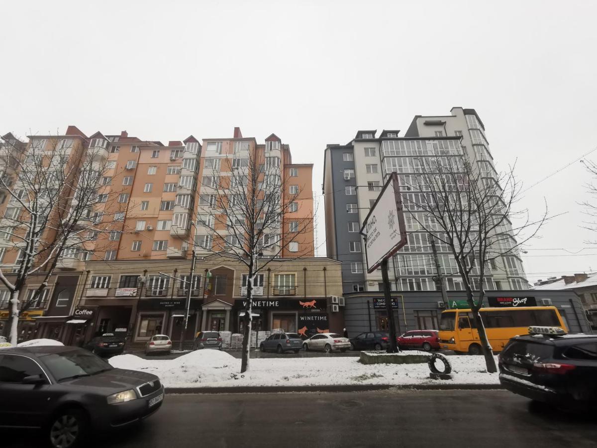 Подобово В Центрі Поряд Жд Ternopil Bagian luar foto